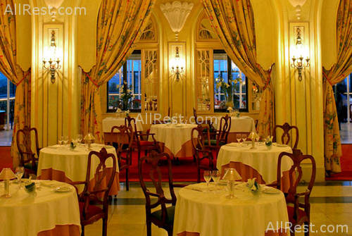 Le Meridien Phoenicia 13